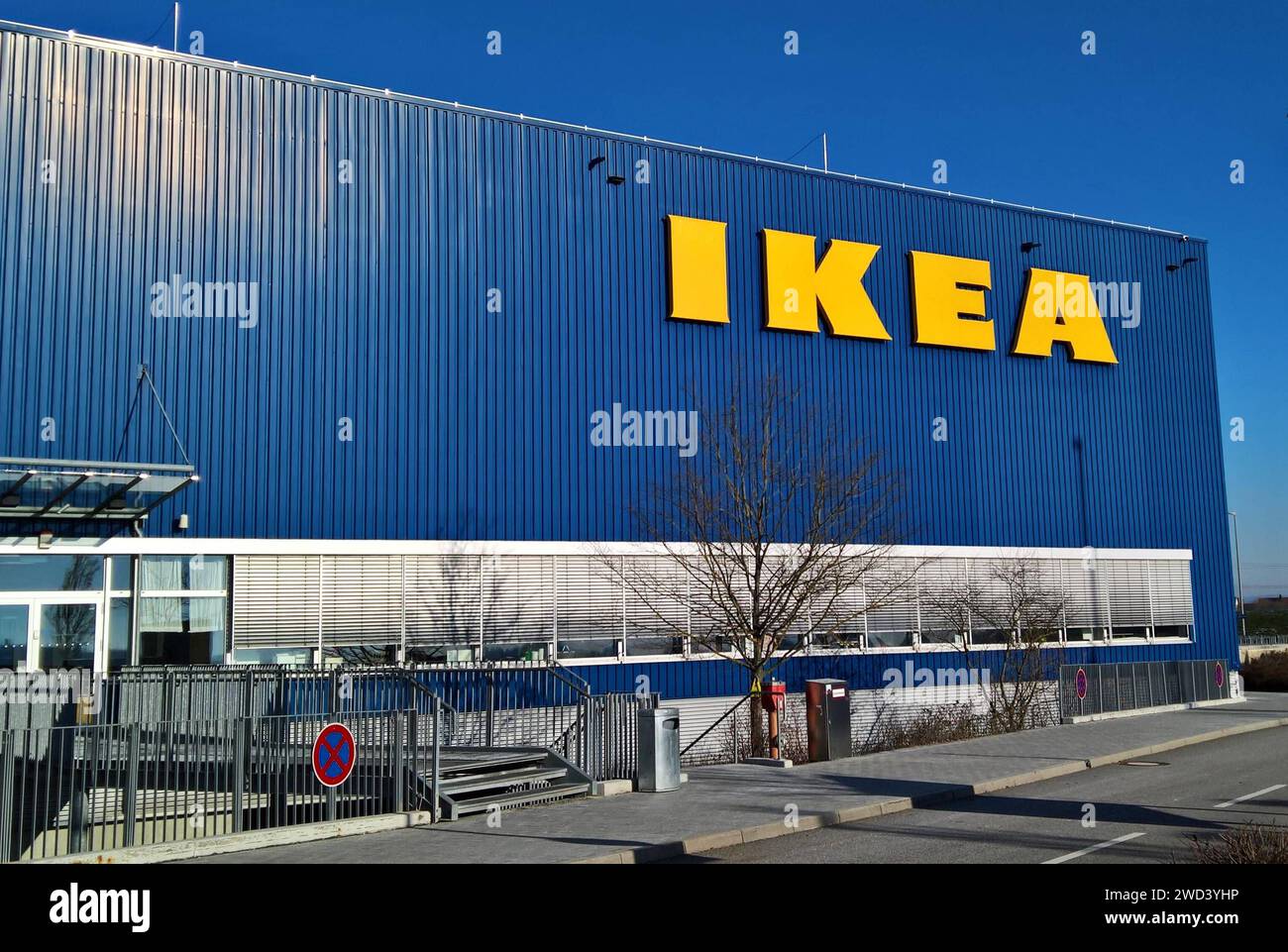 Ikea stand hi-res stock photography and images - Alamy