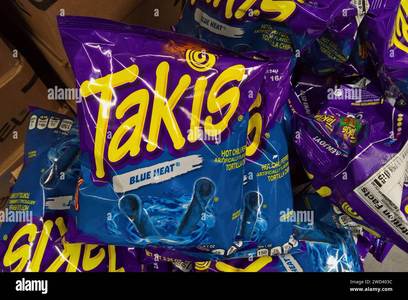 Takis Blue Heat Chips. Takis Chips wurden laut im Jahr