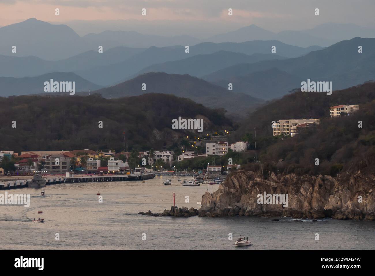 Evening tropical hi-res stock photography and images - Alamy