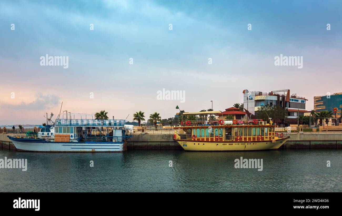 Golden Hour Harbor: Capturing the Tranquil Beauty of Sunrise in ...