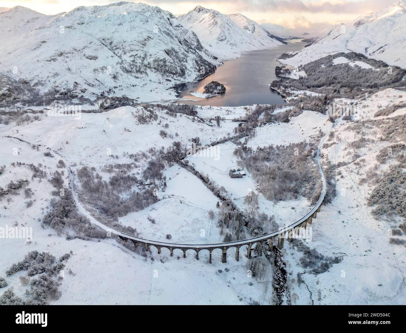 The Glenfinnan Railway Viaduct Made Famous In The Harry Potter Movies the-glenfinnan-railway-viaduct-made-famous-in-the-harry-potter-movies