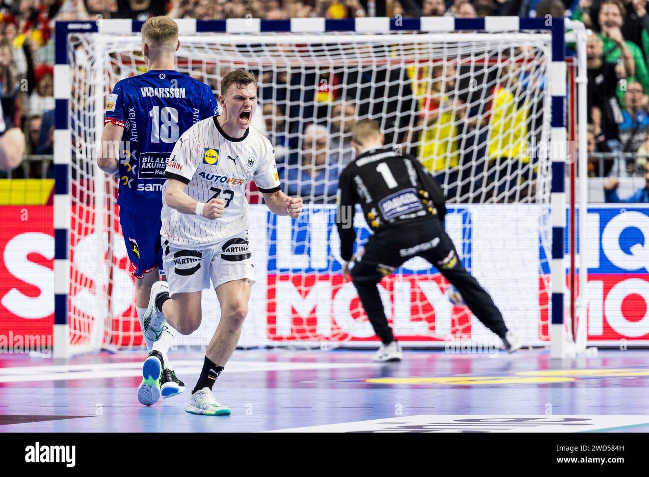 Timo Islander Timo Kastening (Deutschland, #73) jubelt MEN?S EHF EURO 2024 ...