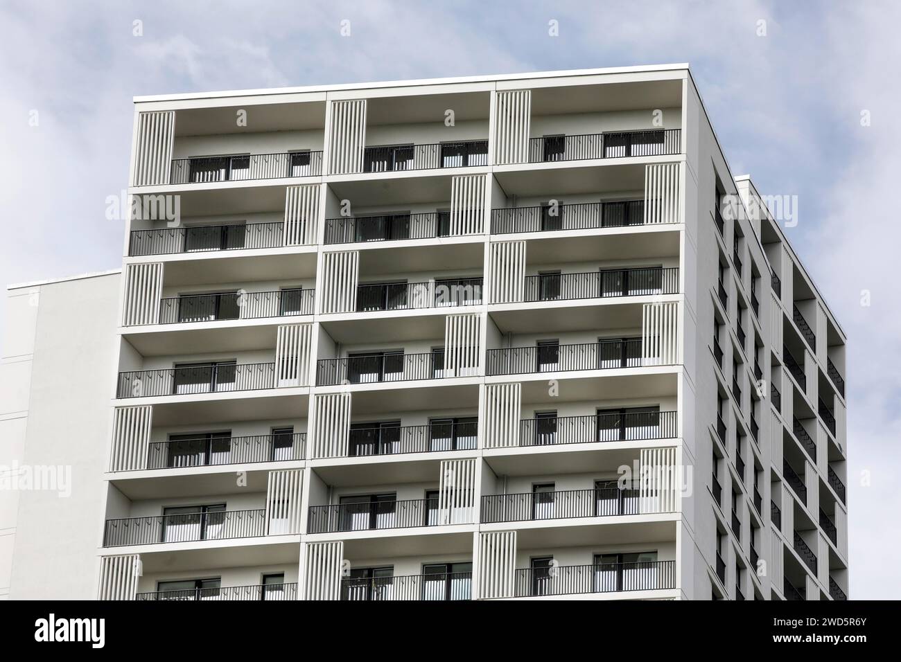 New construction of a high-rise building in Gropiusstadt in the Neukoelln district, 22/08/2022 Stock Photo