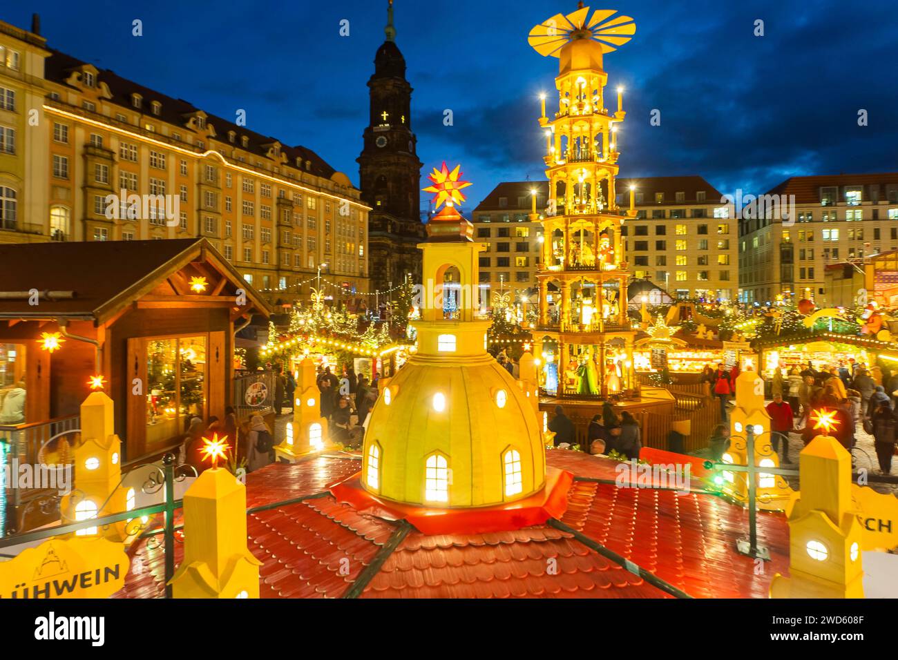 Dresden altmarkt christmas market