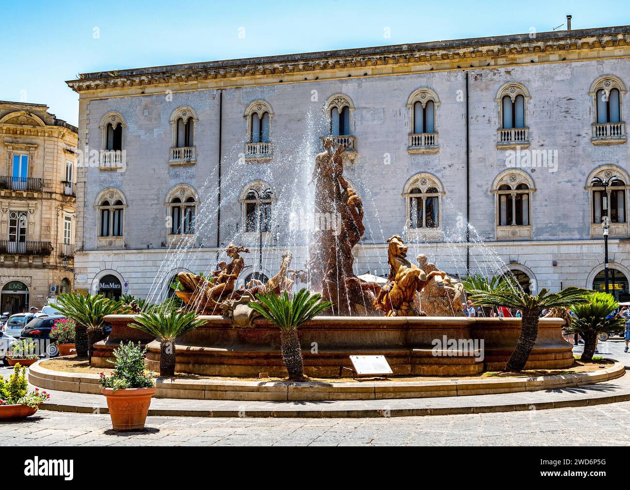 Coastal villages sicily hi-res stock photography and images - Alamy