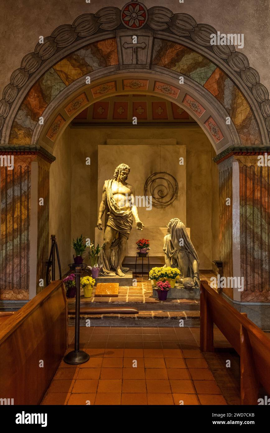 Statue of mary magdalene hi-res stock photography and images - Alamy