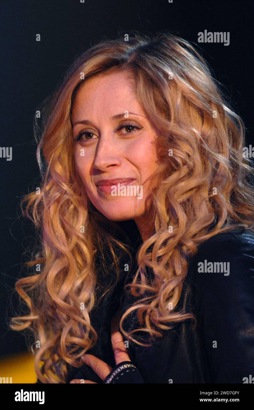Lara fabian italiana hires stock photography and images Alamy