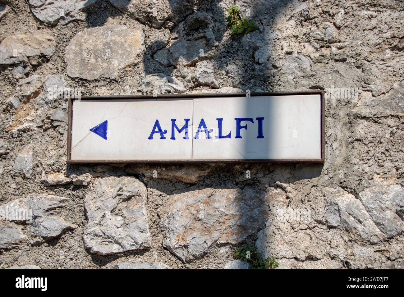 Amalfi coast sign on a wall at ravello Stock Photo - Alamy