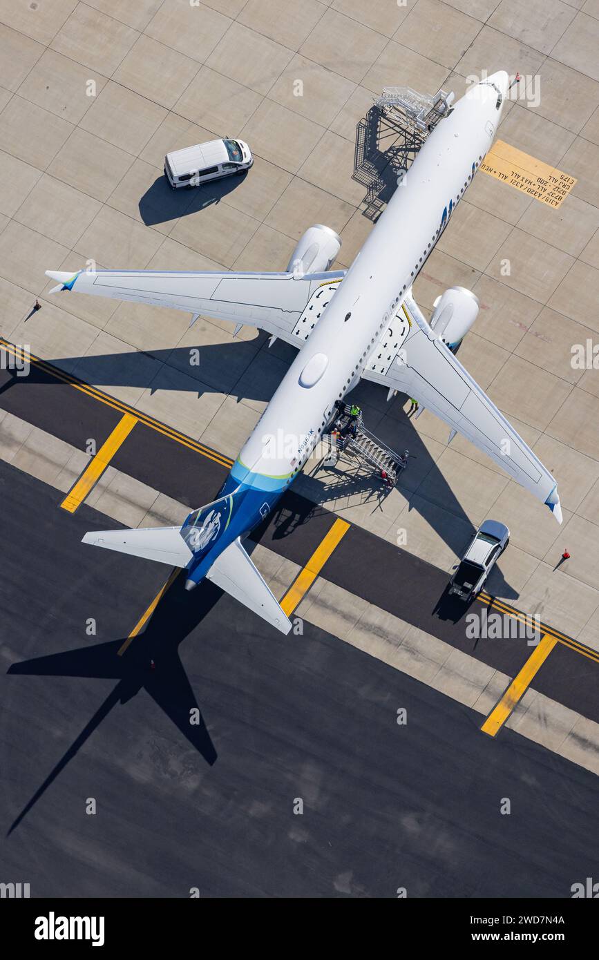 737 MAX 9 Inspections San Diego International Airport 4 Stock Photo