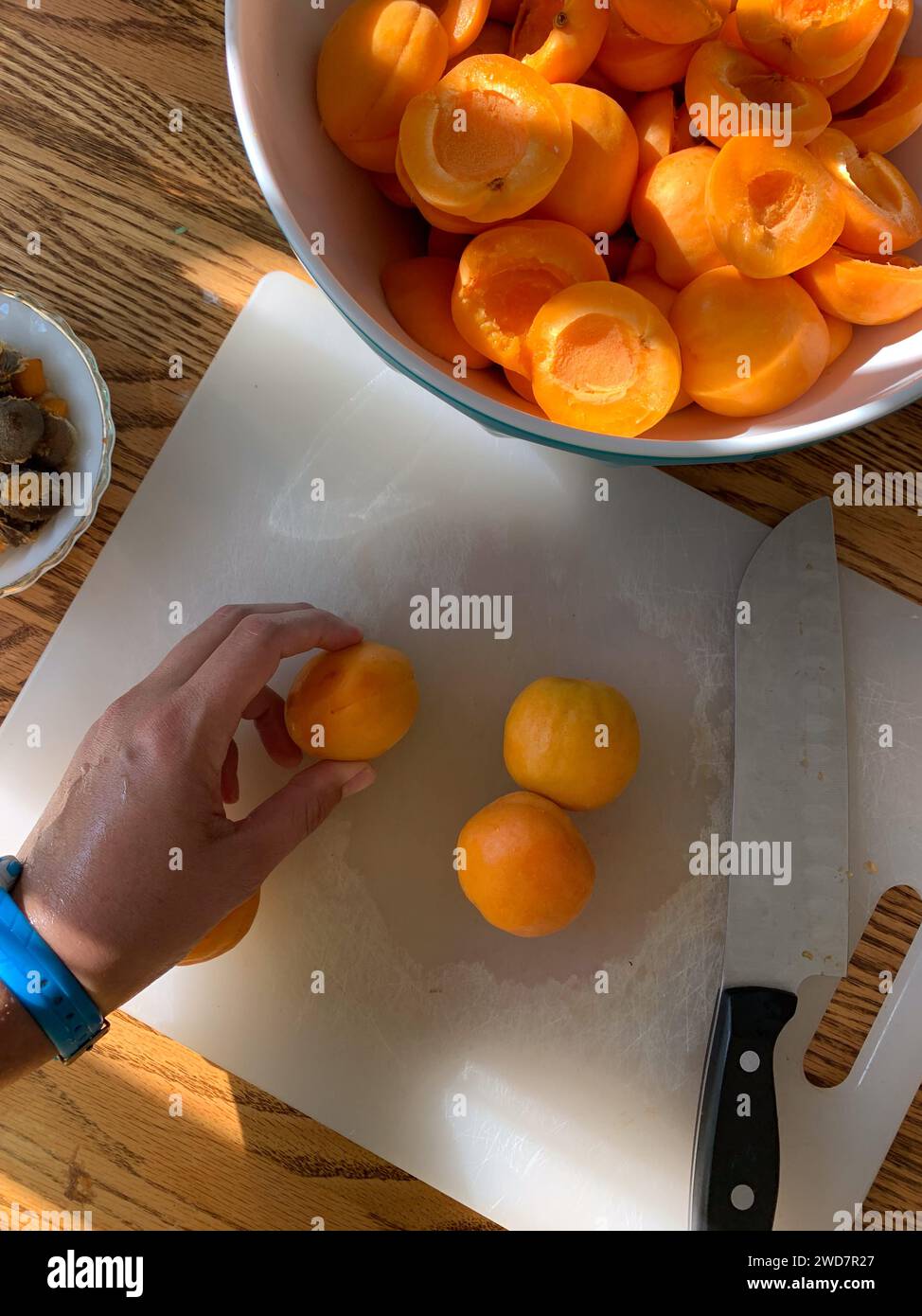 Diy fruit canning hires stock photography and images Alamy