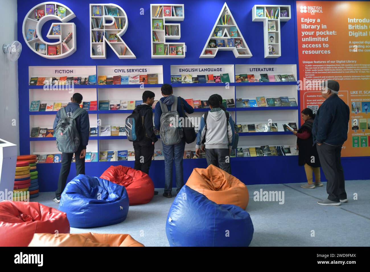 Kolkata, India. 19th Jan, 2024. Book readers seen inside the UK Themed