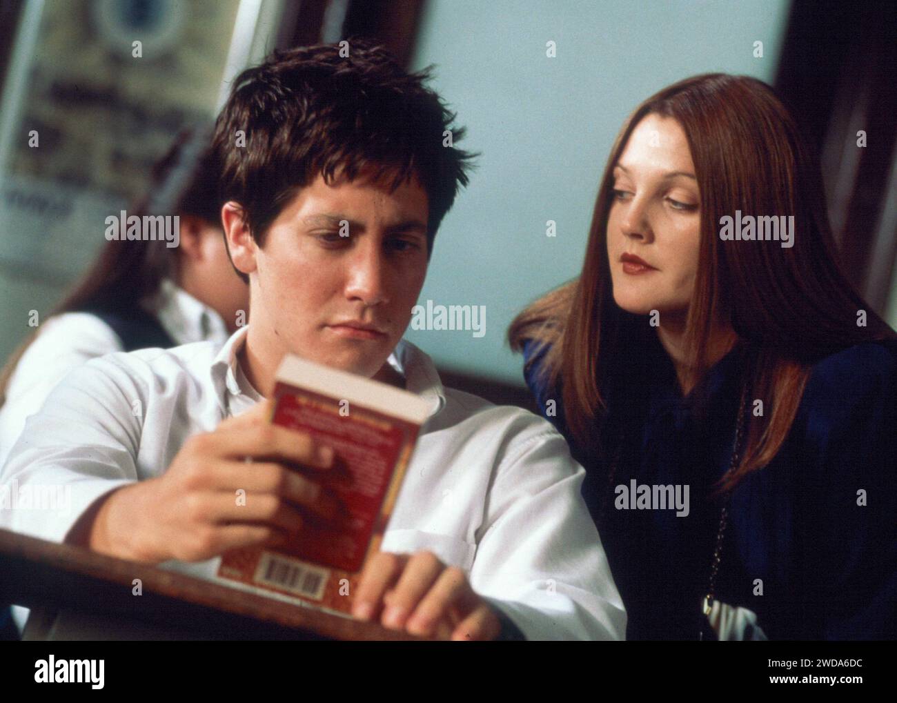 Jake Gyllenhaal, Drew Barrymore, 'Donnie Darko' (2001). Photo credit: Pandora Cinema (File Reference # 34580-604THA) Stock Photo