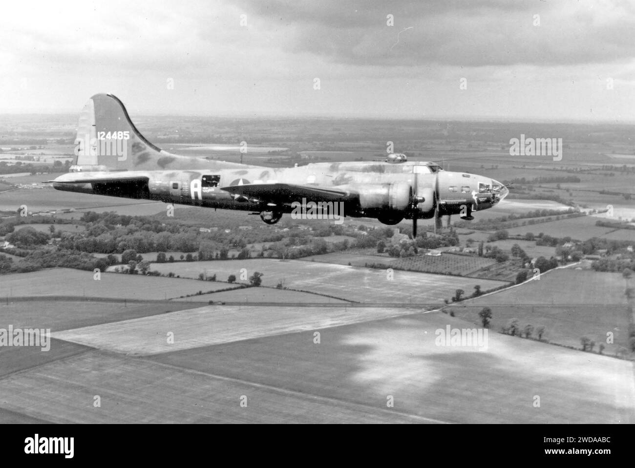 BOEING B-17F Memphis Belle Flying Fortress of the 324th USAF Bomb ...