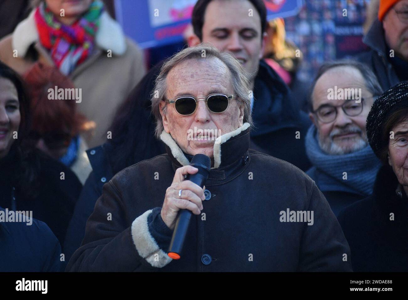 Paris, France. 19th Jan, 2024. Alexandre Arcady, director attending the pro-Israel rally, called by CRIF (Representative Council of French Jewish Institutions) in support of Hamas hostages held by Palestinian militant group Hamas in Gaza, at the Trocadero, in Paris, France, on January 19, 2024. Photo by Karim Ait Adjedjou/ABACAPRESS.COM Credit: Abaca Press/Alamy Live News Stock Photo