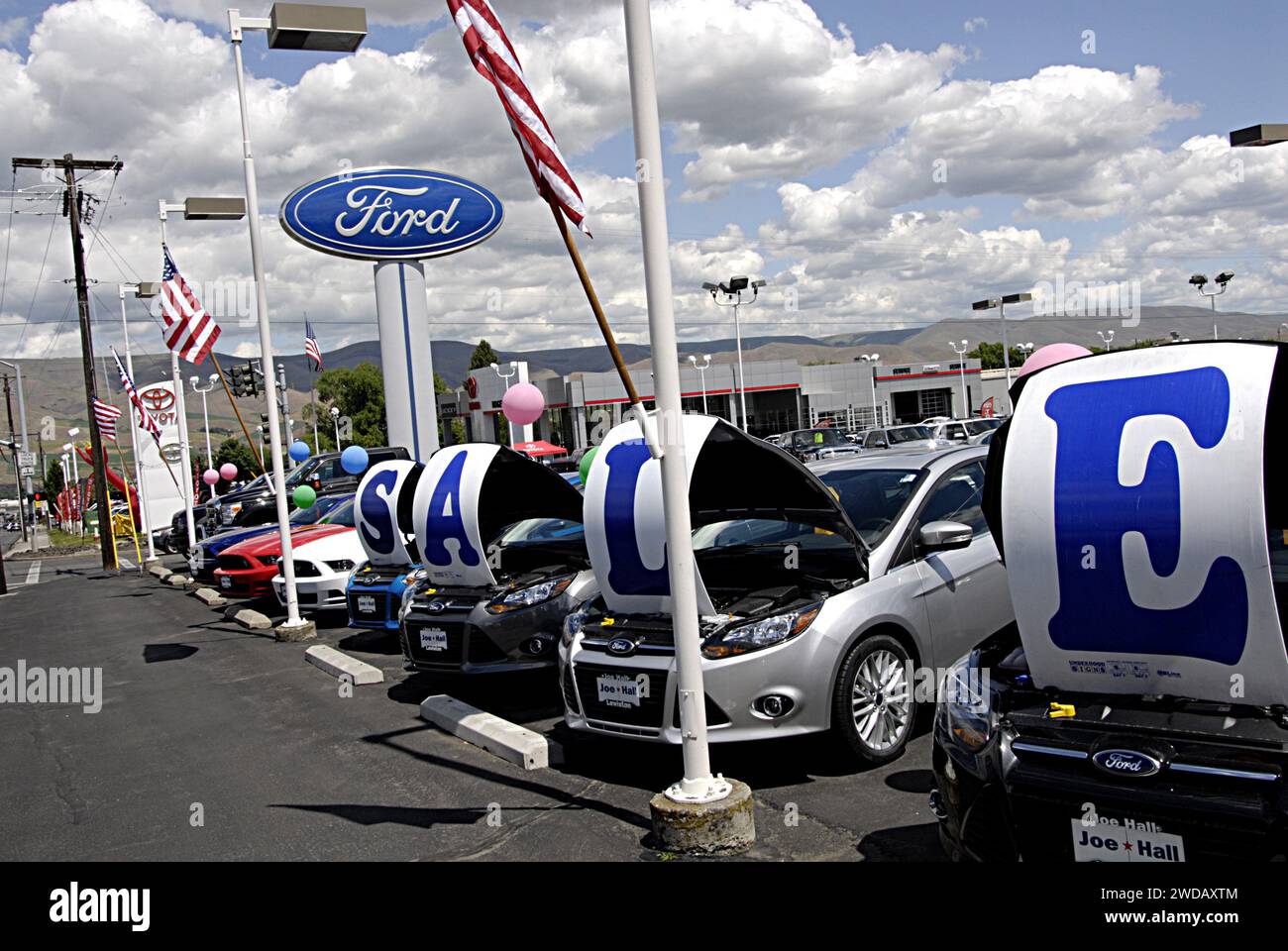 LEWISTON/IDAHO /USA Carl sale at Ford car dealer 29 May 2014 (Photo by