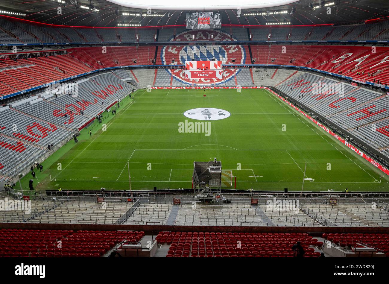 Muenchen, Deutschland. 19th Jan, 2024. Stadiontotale mit der Buehne in