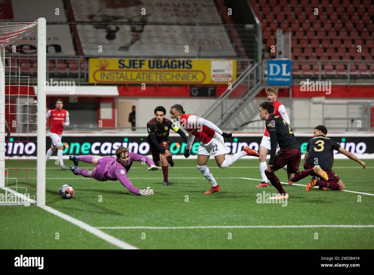 Maastricht, Nederland. 19th Jan, 2024. MAASTRICHT, football, 1912024