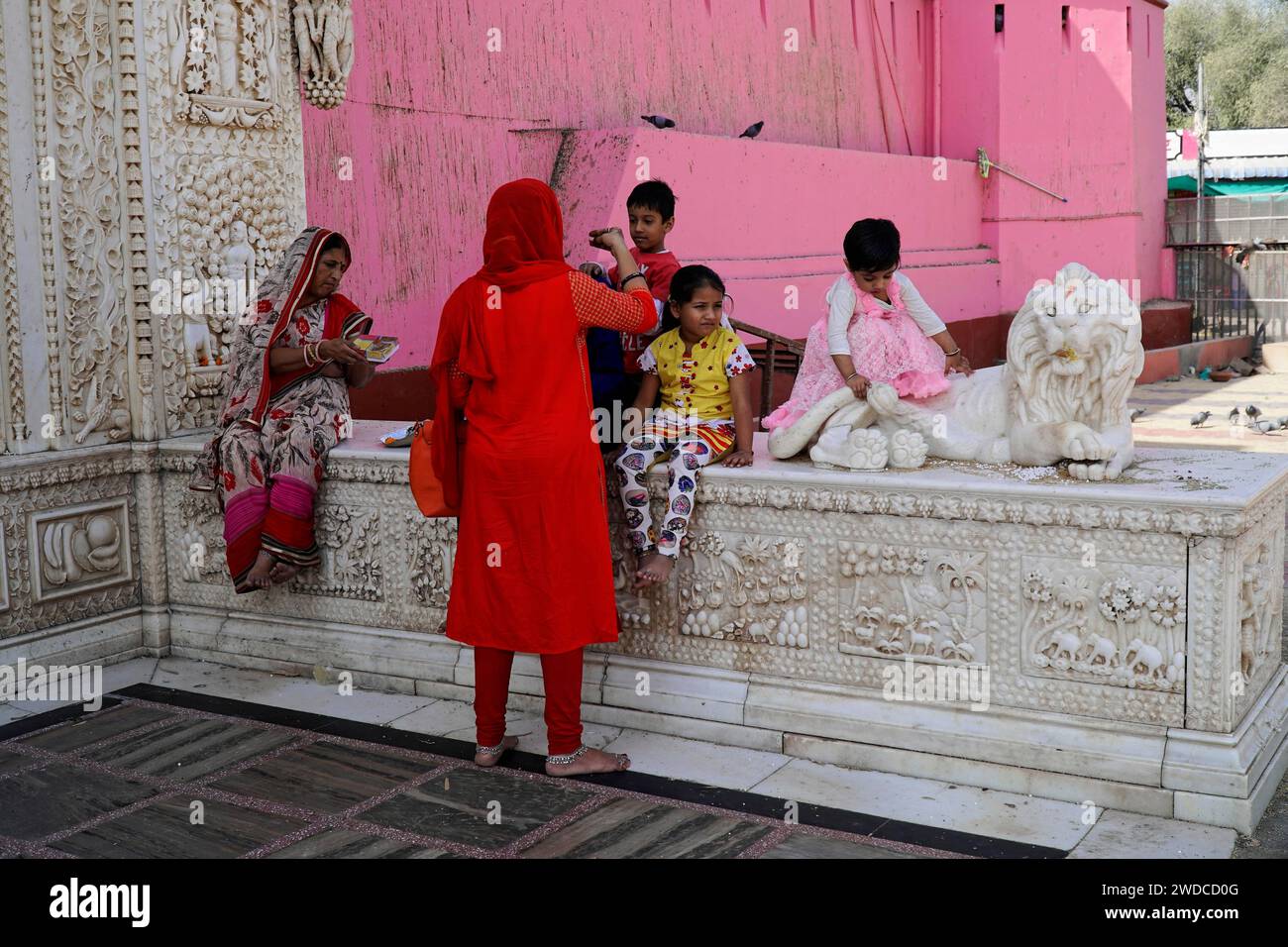 Camel market, fair, people, wedding market, animals, desert city Pushkar, (Pushkar Camal Fair) Rajasthan, North India, India Stock Photo