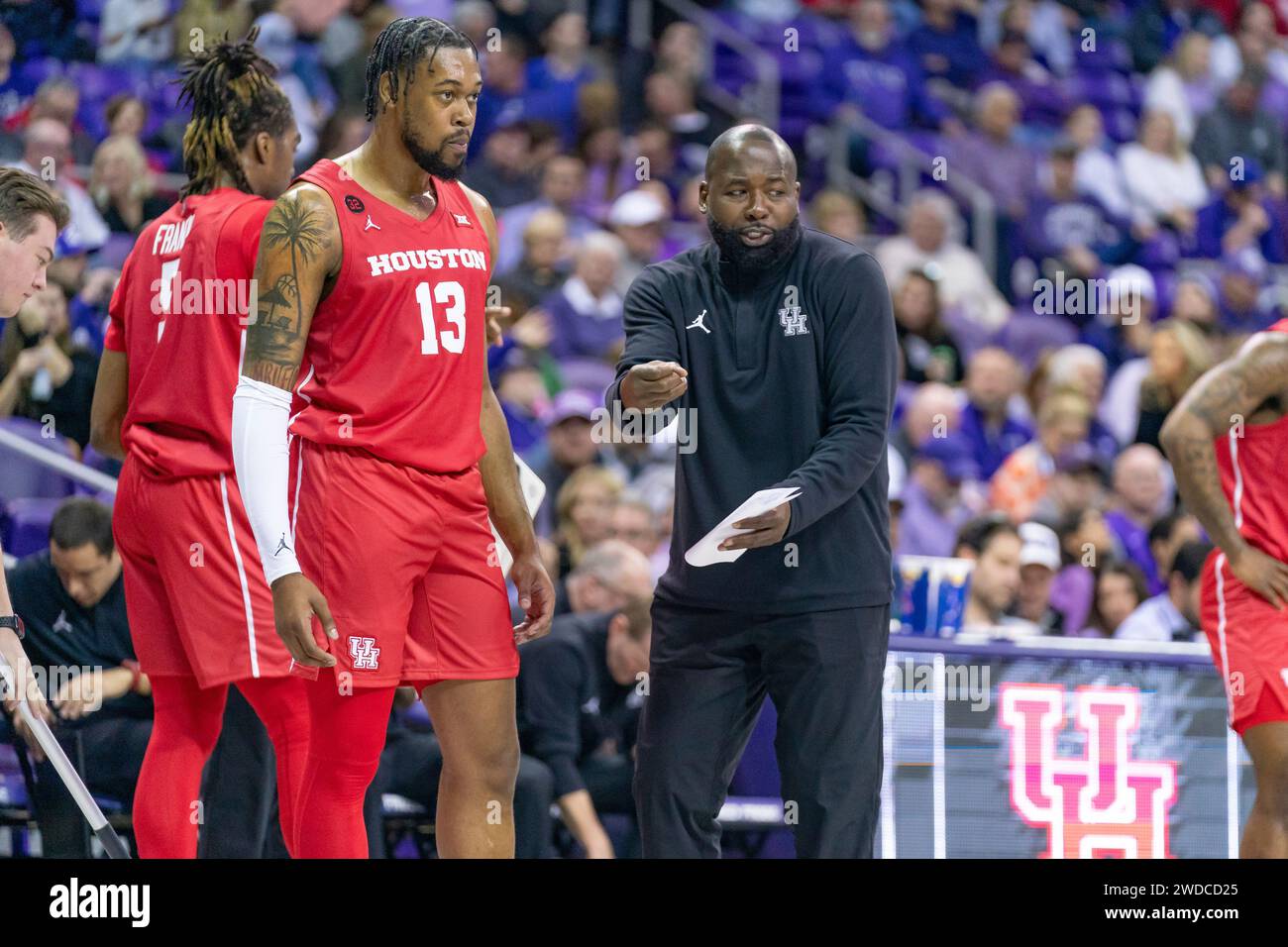 fort-worth-tx-january-13-houston-cougars-forward-j-wan-roberts-13