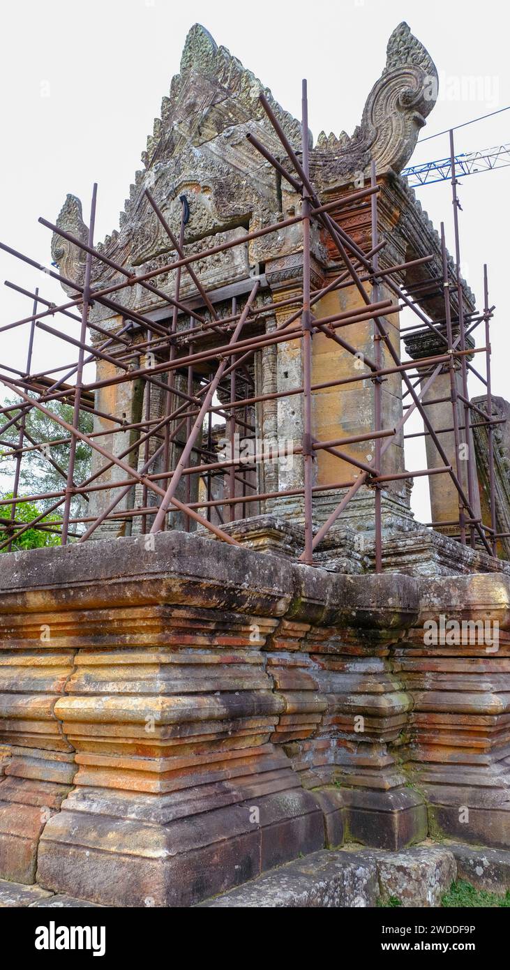 Gopura 5 at Preah Vihear in Cambodia, an ancient Hindu Temple built on the top of the mountain range bordering Cambodia and Thailand. Stock Photo