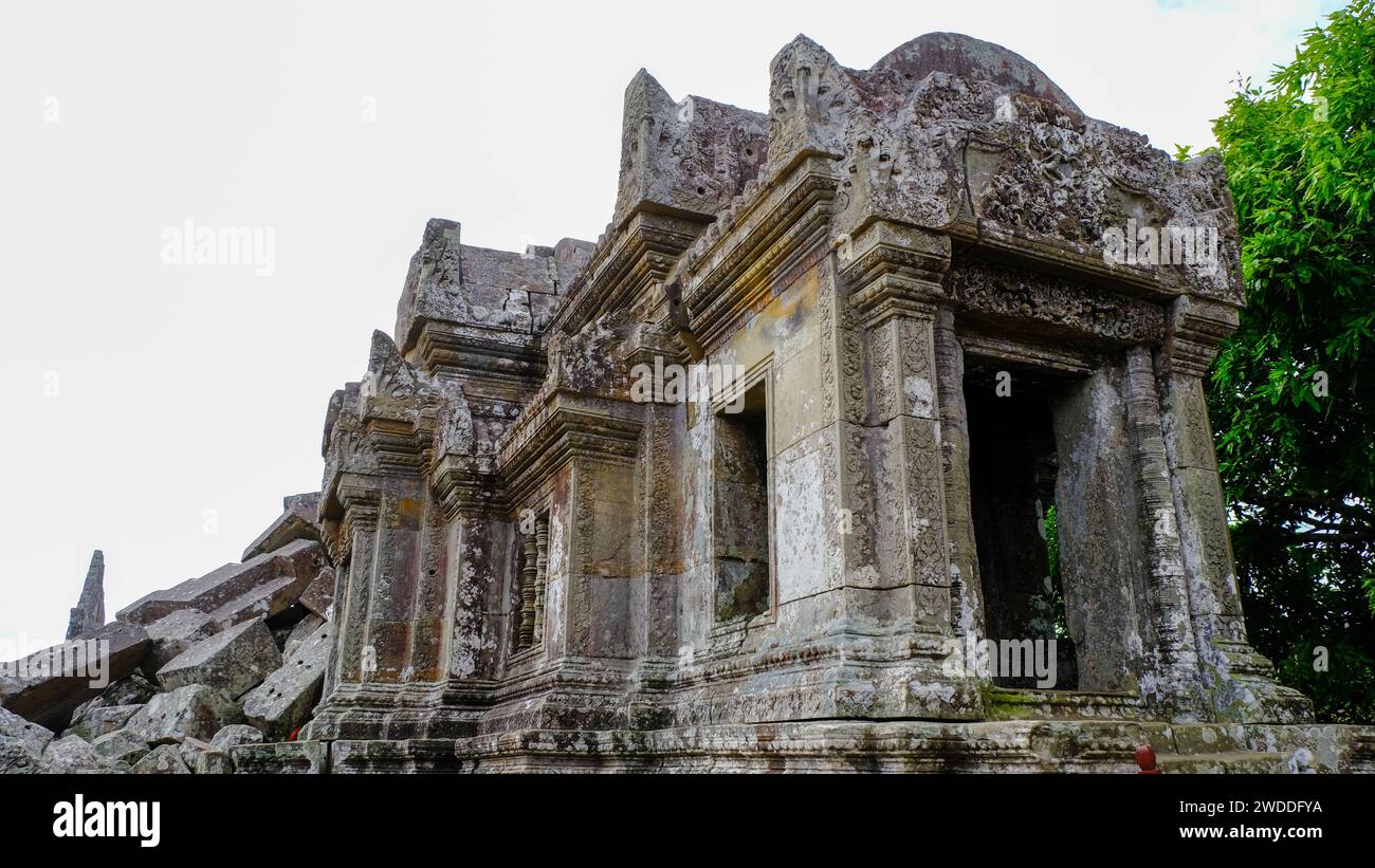 Gopura 1 at Preah Vihear in Cambodia, an ancient Hindu Temple built on the top of the mountain range bordering Cambodia and Thailand. Stock Photo