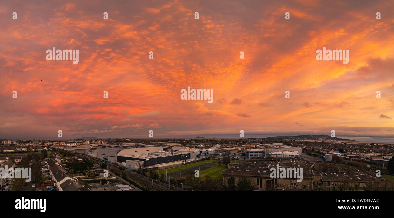 Fiery sky sunset hi-res stock photography and images - Alamy