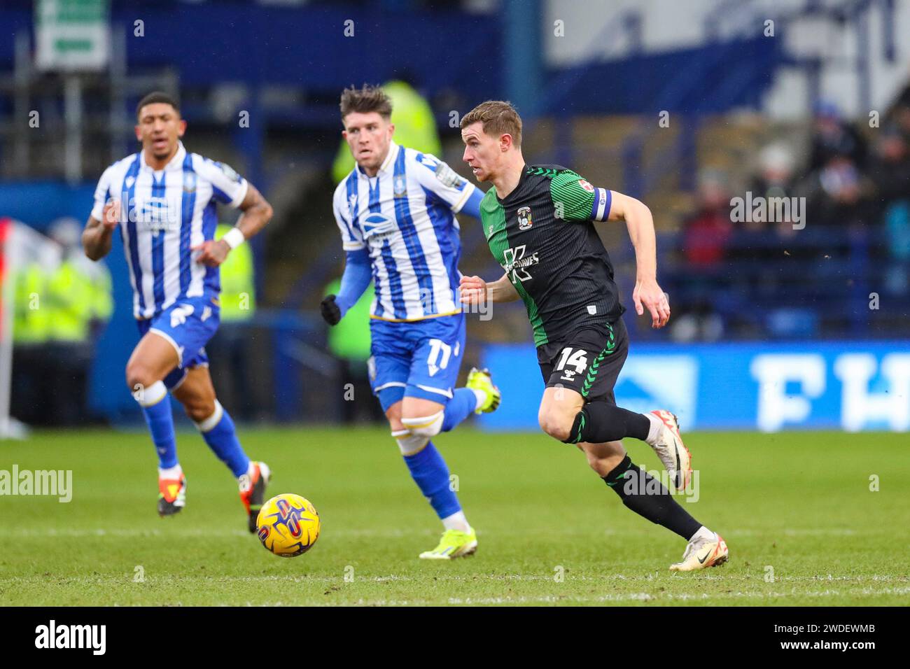 Sheffield, UK. 20th Jan, 2024. Coventry City midfielder Ben Sheaf (14 ...