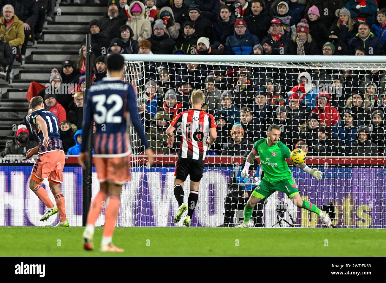 London UK 20th Jan 2024 Chris Wood Of Nottingham Forest Scores To   London Uk 20th Jan 2024 Chris Wood Of Nottingham Forest Scores To Make It 2 2 During The Premier League Match Brentford Vs Nottingham Forest At The Gtech Community Stadium London United Kingdom 20th January 2024 Photo By Cody Froggattnews Images Credit News Images Ltdalamy Live News 2WDFK69 