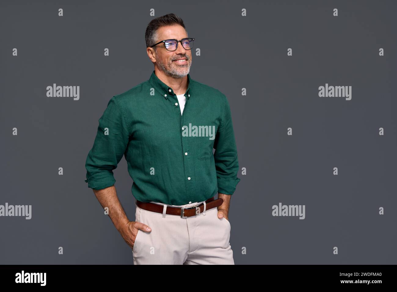 Older man wearing eyeglasses hi-res stock photography and images - Alamy