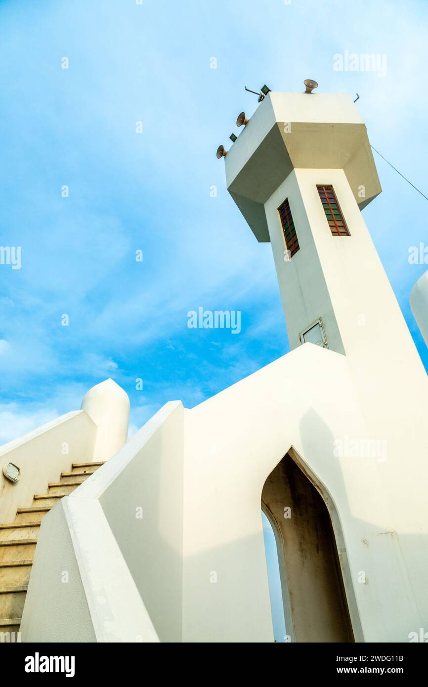 White Salem Bin Laden Mosque minaret, Al Khobar, Saudi Arabia Stock Photo