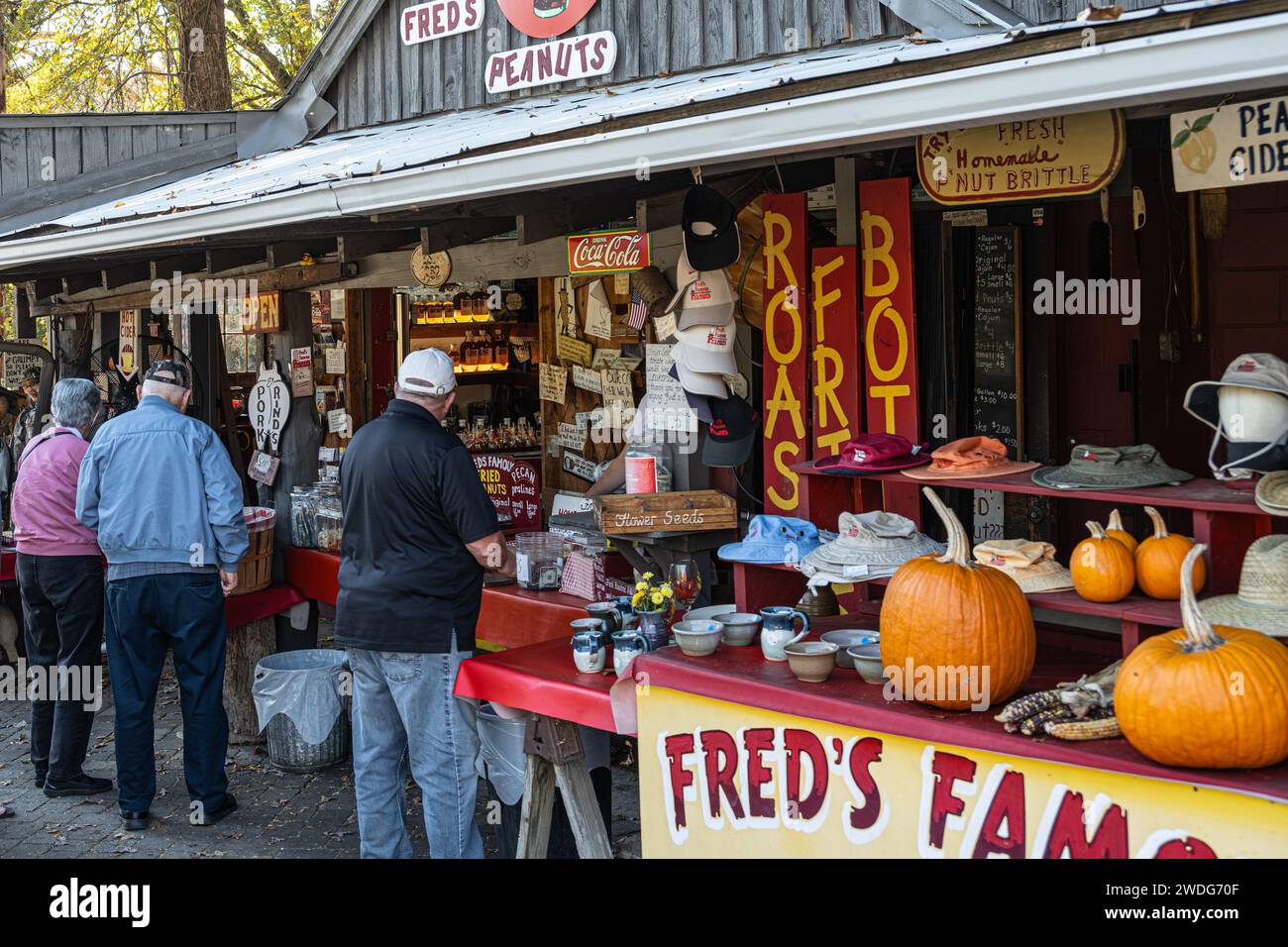Fred's Famous Peanuts roadside stand in Helen, Georgia, offers fried, roasted, and boiled peanuts along with ciders, jellies, jams and pork rinds. Stock Photo