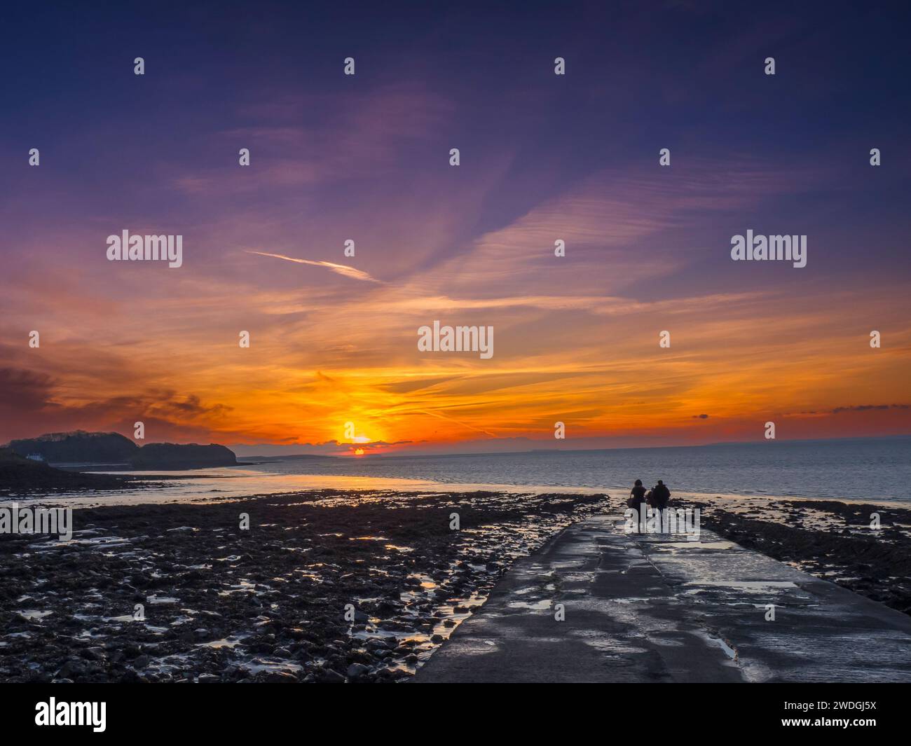 Chasing the sun. Watching the sun go down at Clevdon beach , North