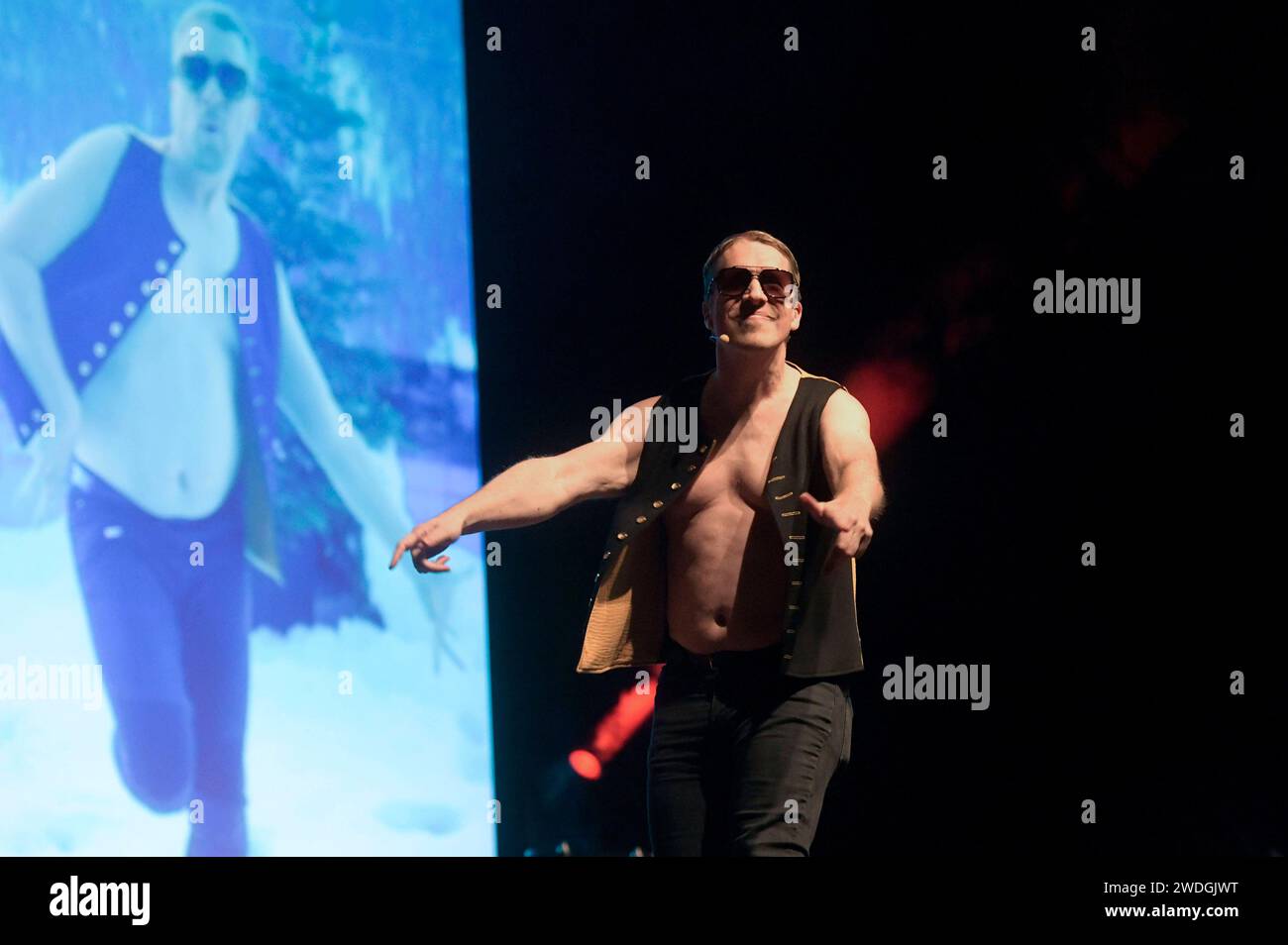  Foto zu Oliver Pocher mit seiner Show Liebeskasper live in der Swiss Life Hall 