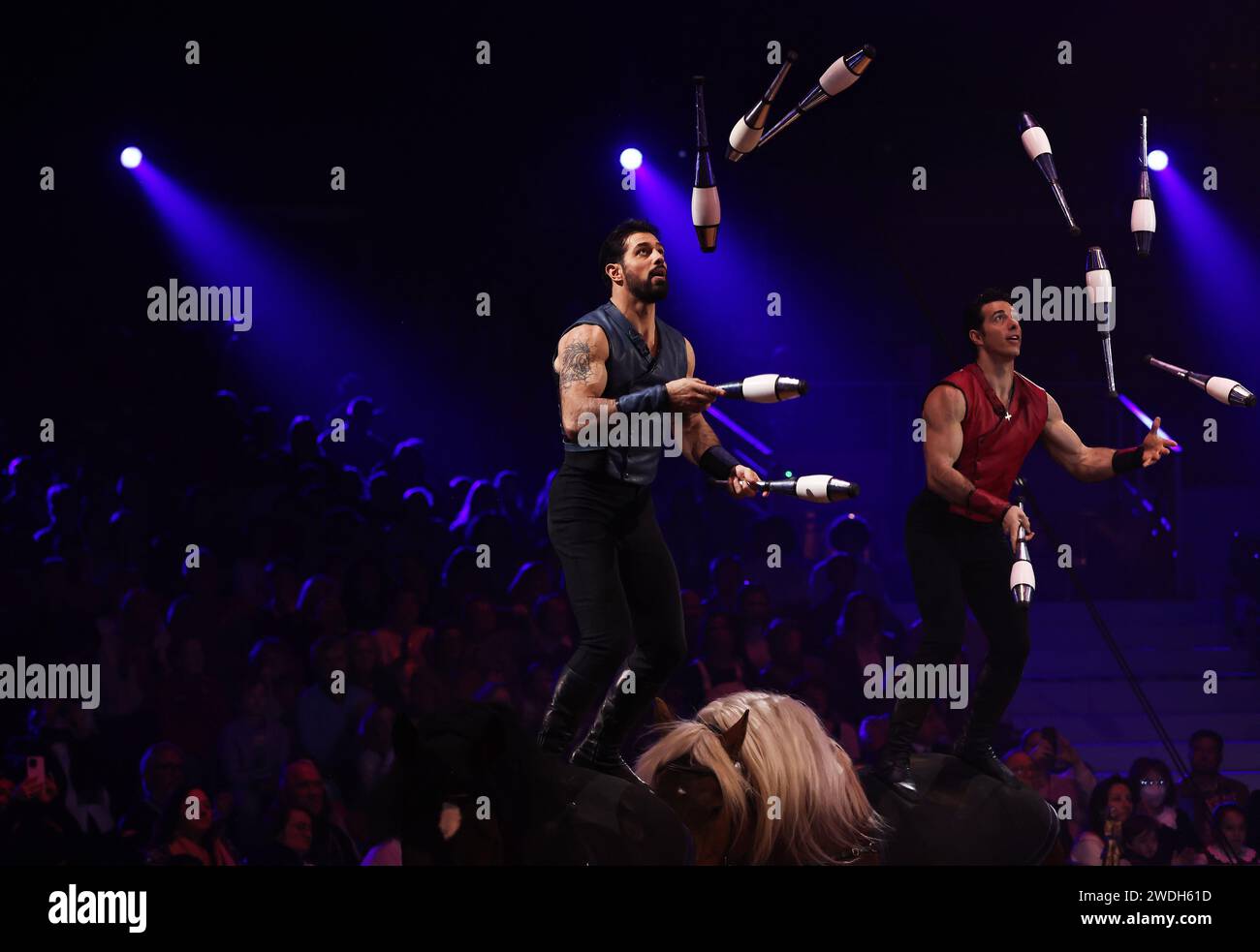  Circus festival of monte carlo hi-res stock photography and images - Alamy Bildidee 