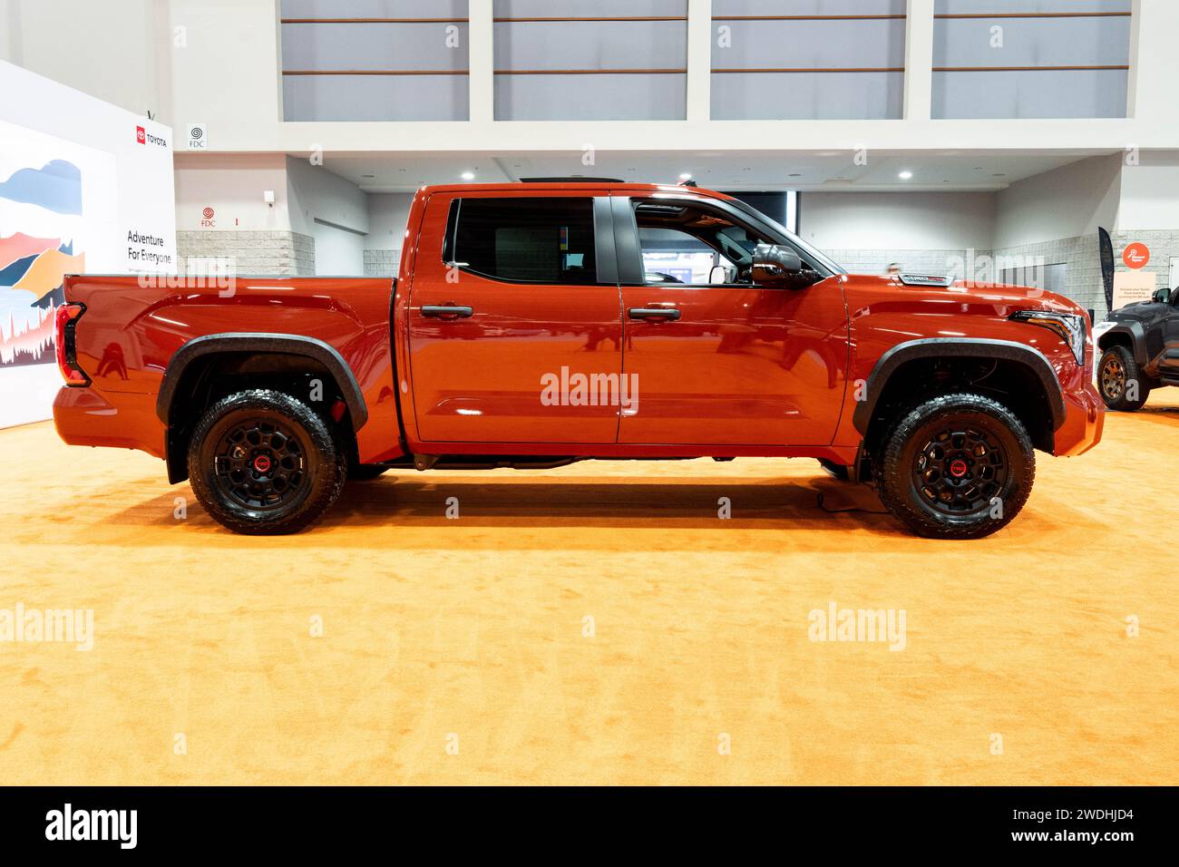 Toyota tundra hv hires stock photography and images Alamy