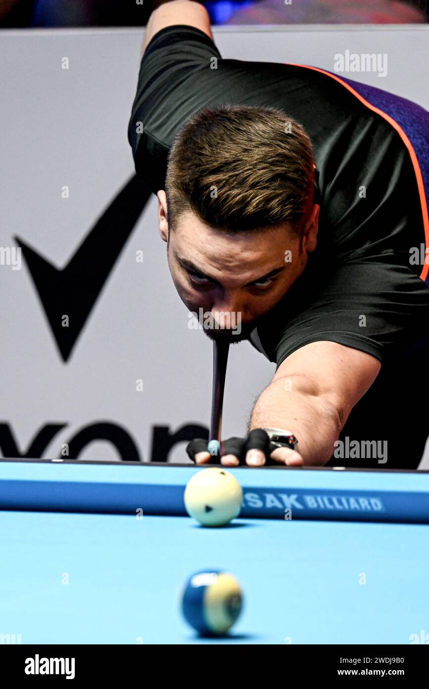 Jakarta, Indonesia. 21st Jan, 2024. Fransisco Sanchez-Ruiz of Spain competes during the qualification match between Fransisco Sanchez-Ruiz of Spain and Arie Tokyo of Indonesia at the 10-Ball Indonesia International Open 2024 in Jakarta, Indonesia, Jan. 21, 2024. Credit: Agung Kuncahya B./Xinhua/Alamy Live News Stock Photo