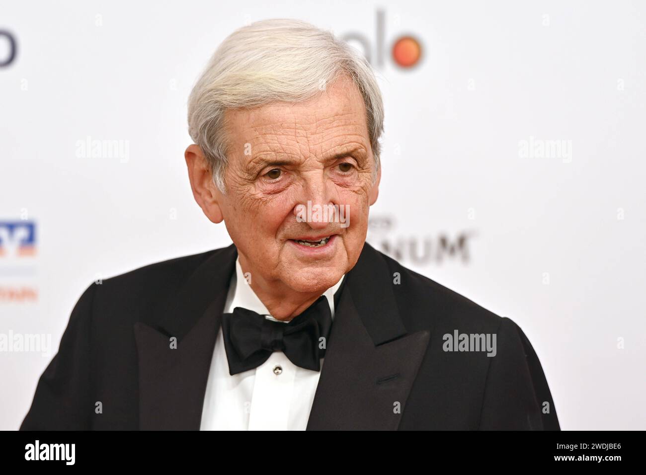 Dieter HERMANN, Einzelbild,angeschnittenes Einzelmotiv,Portraet,Portrait,Porträt- 48.Deutscher Filmball, Roter Teppich,Red Carpet,am 20.01.2024 im H o t e l B a y e r i s c h e r H o f, M u e n c h e n. Sven Simon Fotoagentur GmbH & Co. Pressefoto KG Prinzess-Luise-Str. 41 45479 M u e l h e i m / R u h r Tel. 0208/9413250 Fax. 0208/9413260 GLS Bank BLZ 430 609 67 Kto. 4030 025 100 IBAN DE75 4306 0967 4030 0251 00 BIC GENODEM1GLS www.svensimon.net *** Dieter HERMANN, single picture,cropped single motif,portrait,portrait,portrait 48 German Film Ball, Red Carpet,Red Carpet,on 20 01 2024 in the H Stock Photo