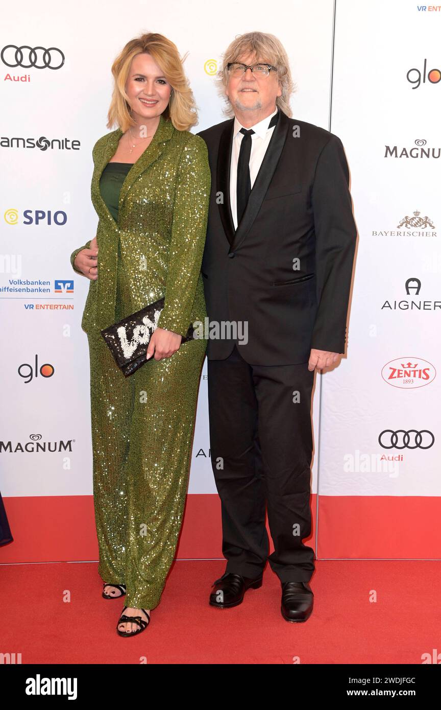 Martina Nicia und Martin Krug beim 48. Deutschen Filmball 2024 im Hotel ...