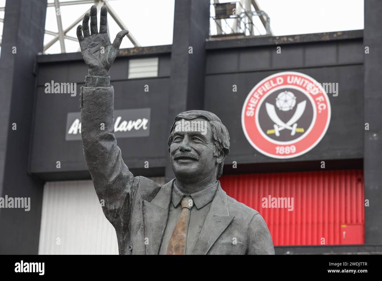 Sheffield, UK. 21st Jan, 2024. The Derek Dooley statue outside Bramall Lane during the Premier League match Sheffield United vs West Ham United at Bramall Lane, Sheffield, United Kingdom, 21st January 2024 (Photo by Mark Cosgrove/News Images) in Sheffield, United Kingdom on 1/21/2024. (Photo by Mark Cosgrove/News Images/Sipa USA) Credit: Sipa USA/Alamy Live News Stock Photo