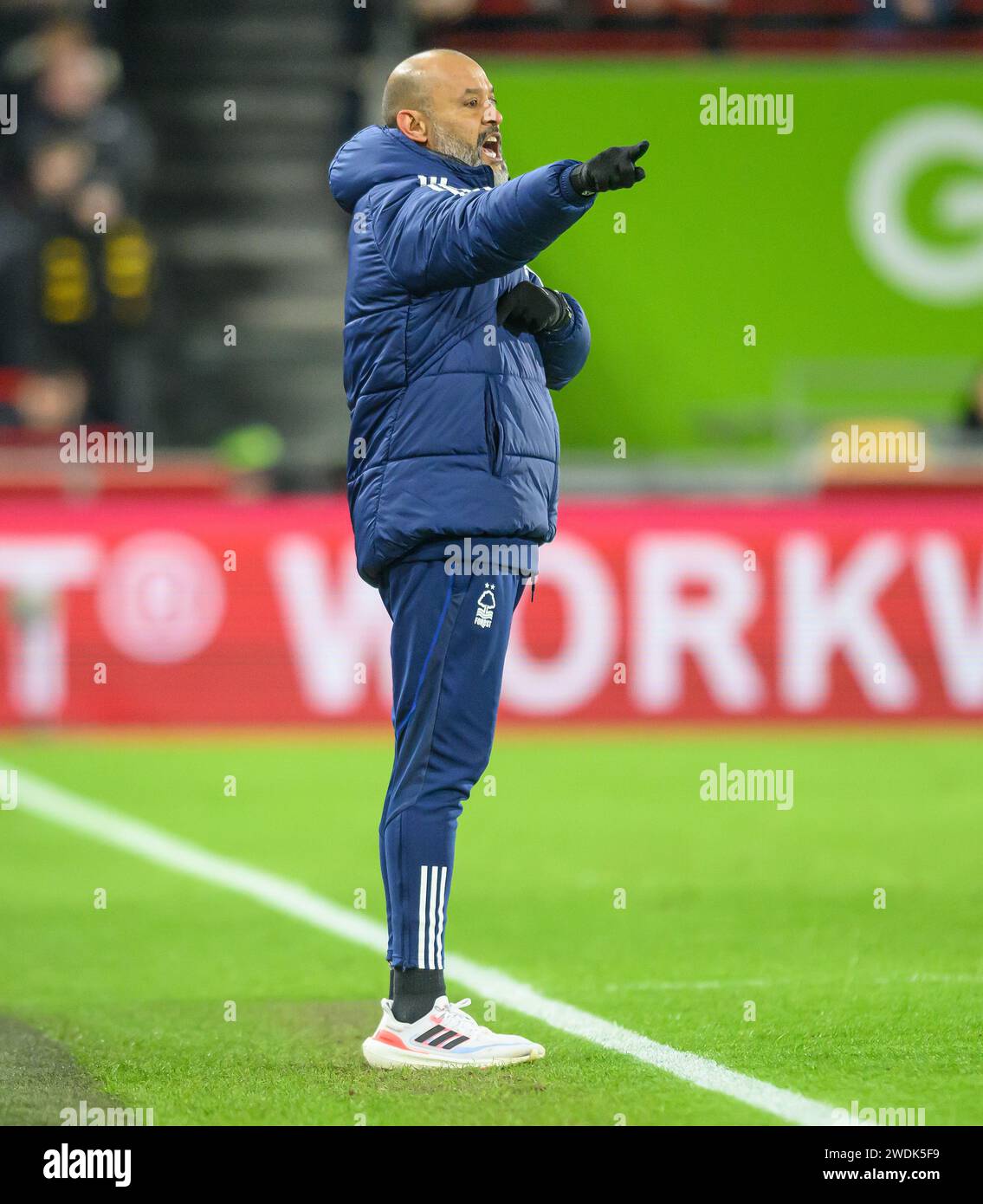 London, UK. 20th Jan, 2024 - Brentford v Nottingham Forest - Premier League - GTech Stadium.                                                                             Nottingham Forest Manager Nunu Espirito Santo.                                                                                                     Picture Credit: Mark Pain / Alamy Live News Stock Photo