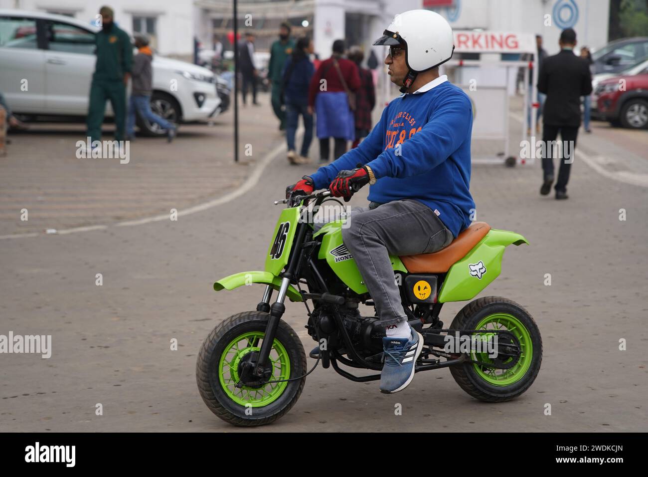 Two Wheeler Rally Kolkata, West Bengal, India. 21st Jan, 2024. In a dazzling display of ...