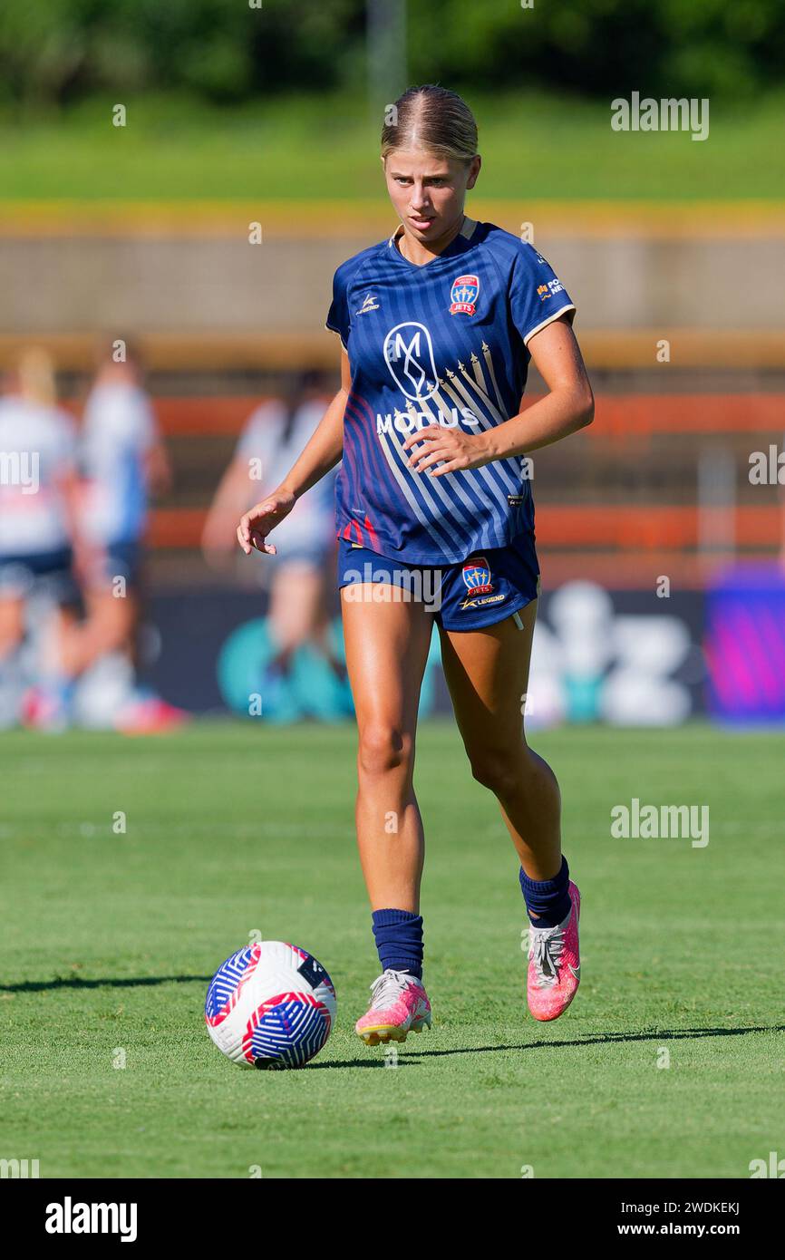 Sydney, Australia. 21st Jan, 2024. Zoe Karipidis of Newcastle Jets warms up before the A-League Women Rd13 match between Sydney FC and Newcastle Jets at Leichhardt Oval on January 21, 2024 in Sydney, Australia Credit: IOIO IMAGES/Alamy Live News Stock Photo