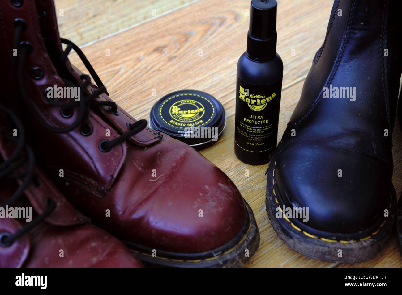 Dr martens amarillas victoria hot sale
