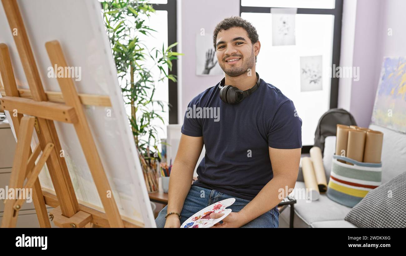 Ethnic artist easel hi-res stock photography and images - Alamy