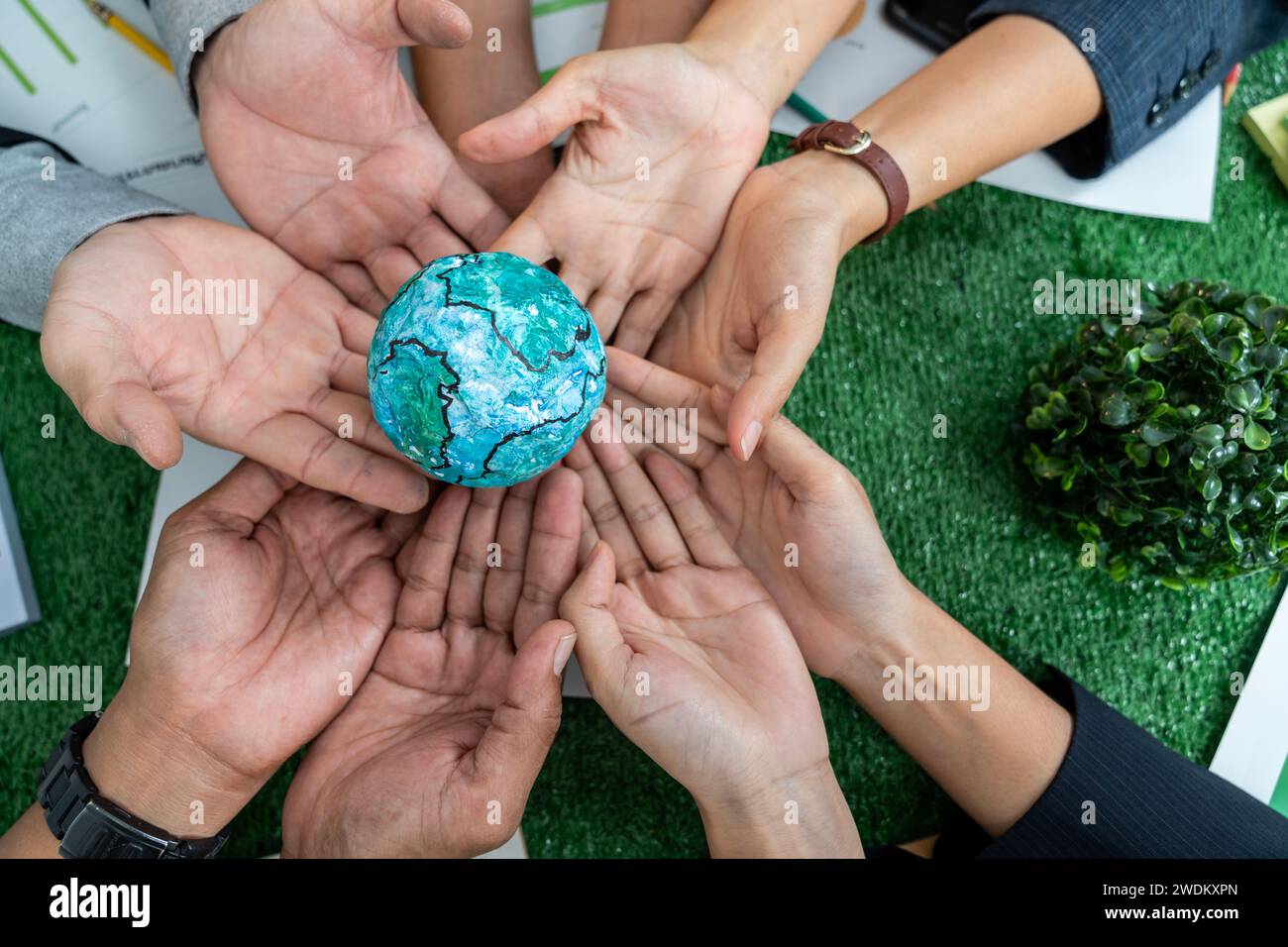 Environmental Conscience Climate conscious investment hi-res stock photography and images - Alamy
