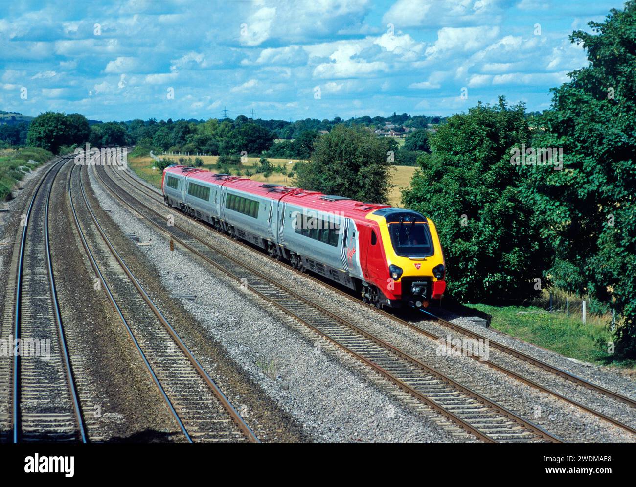 A Class 220 ‘Voyager’ diesel multiple unit number 220017 working a Virgin Cross Country service at Lower Basildon on the 10th August 2001. Stock Photo