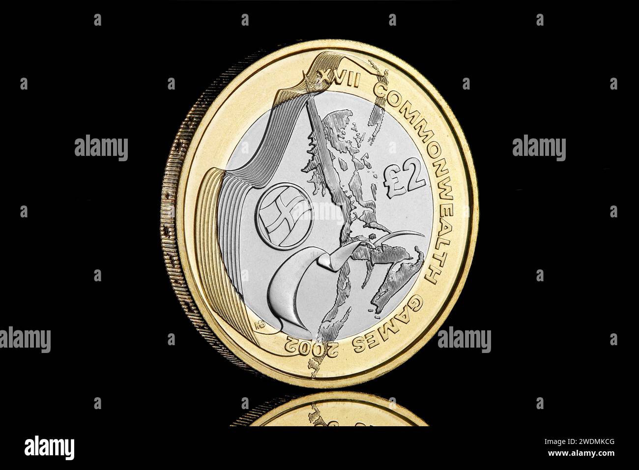 £2 coin featuring an England flag on a commemorative £2 coin for the Commonwealth Games held in Manchester Stock Photo
