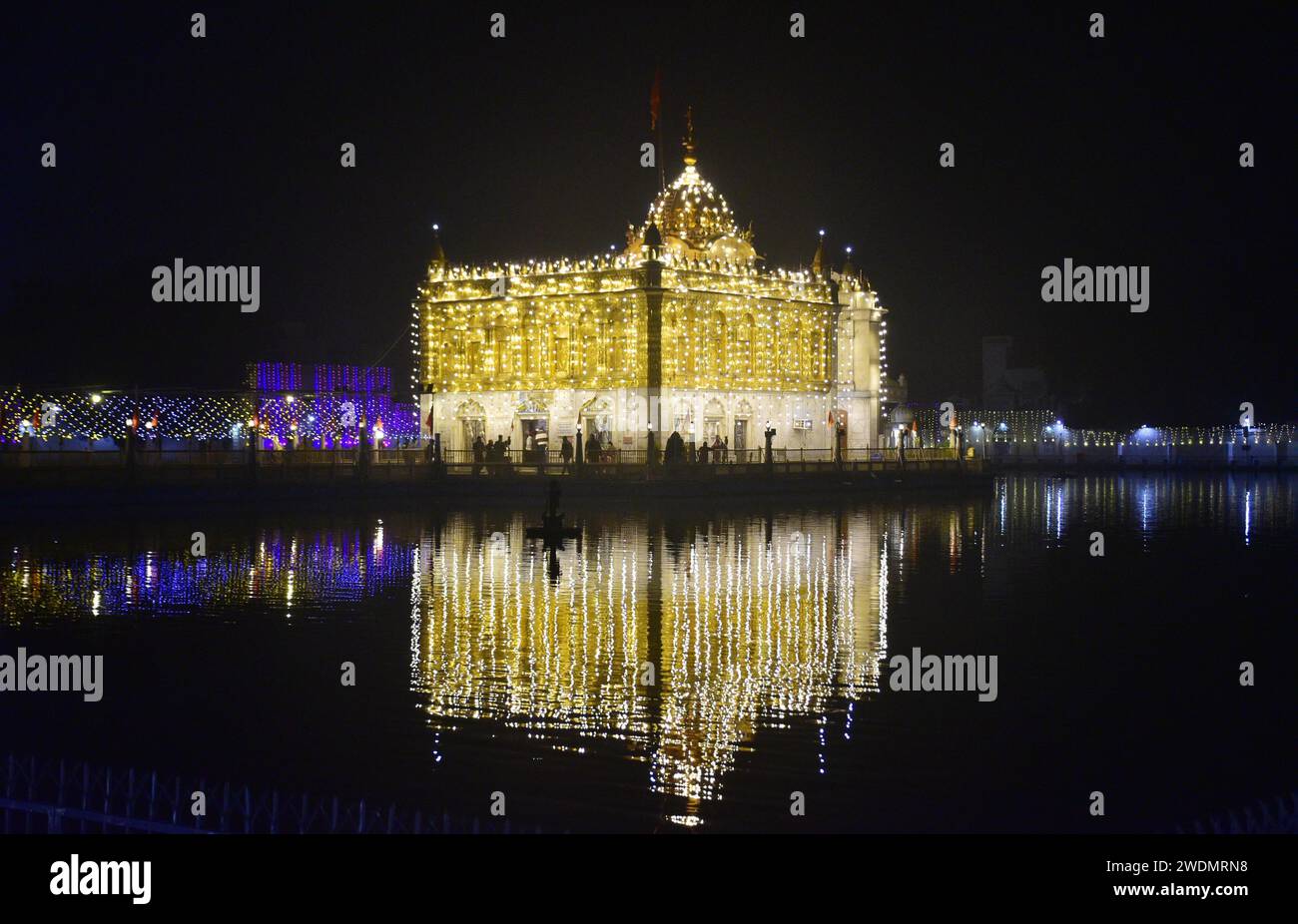 Amritsar, India. 21st Jan, 2024. AMRITSAR, INDIA - JANUARY 21: A view of the illuminated Durgiana Temple on the eve of the 'Pran Prathishtha' ceremony for the Ram Temple, which is being held in Ayodhya, on January 21, 2024 in Amritsar, India. (Photo by Sameer Sehgal/Hindustan Times/Sipa USA ) Credit: Sipa USA/Alamy Live News Stock Photo