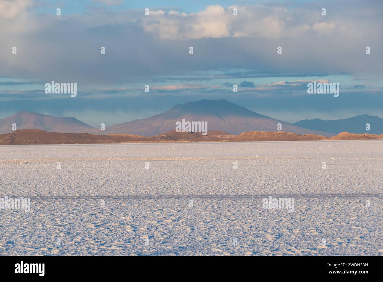 Salar de Uyuni, Bolivia Stock Photo Alamy