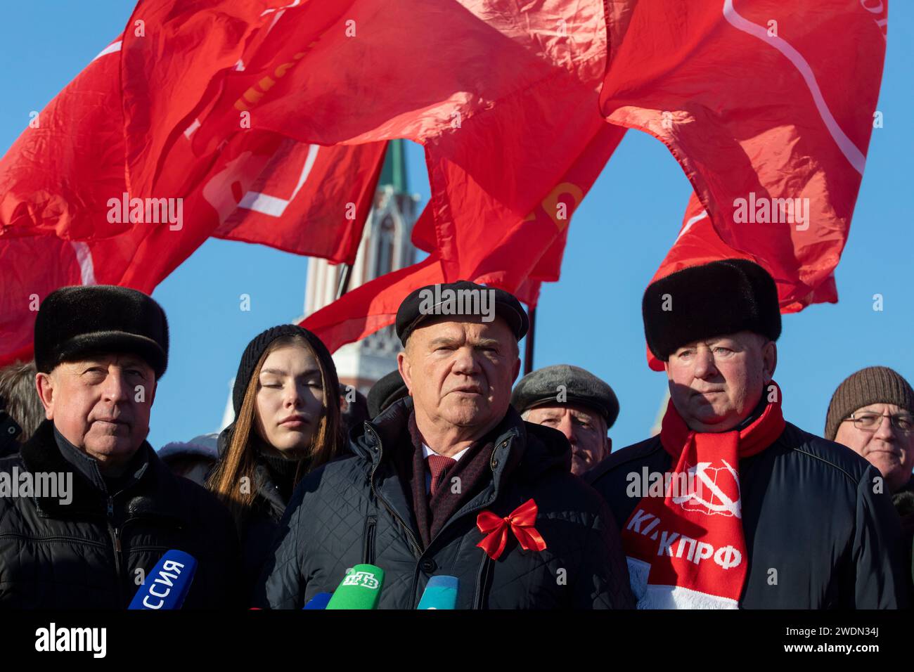 Moscow, Russia. 21st of January, 2024. State Duma member Nikolai Kharitonov (L),  Russian Communist Party leader Gennady Zyuganov (C) and and the Party’s Central Committee Deputy Chairman Vladimir Kashin attend a ceremony to lay flowers at Lenin's Mausoleum to mark the 100th death anniversary of Russian revolutionary Vladimir Lenin, in Moscow, Russia. Credit: Nikolay Vinokurov/Alamy Live News Stock Photo
